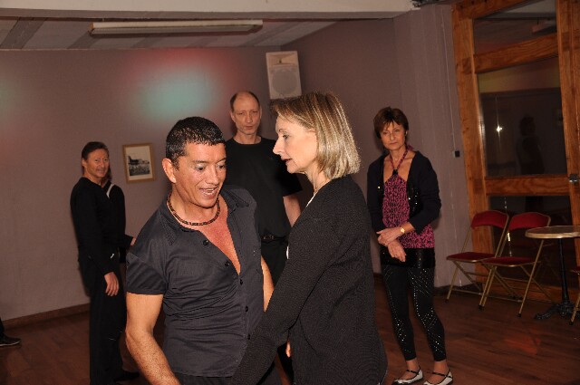 min 2009 11 29 station danse 083